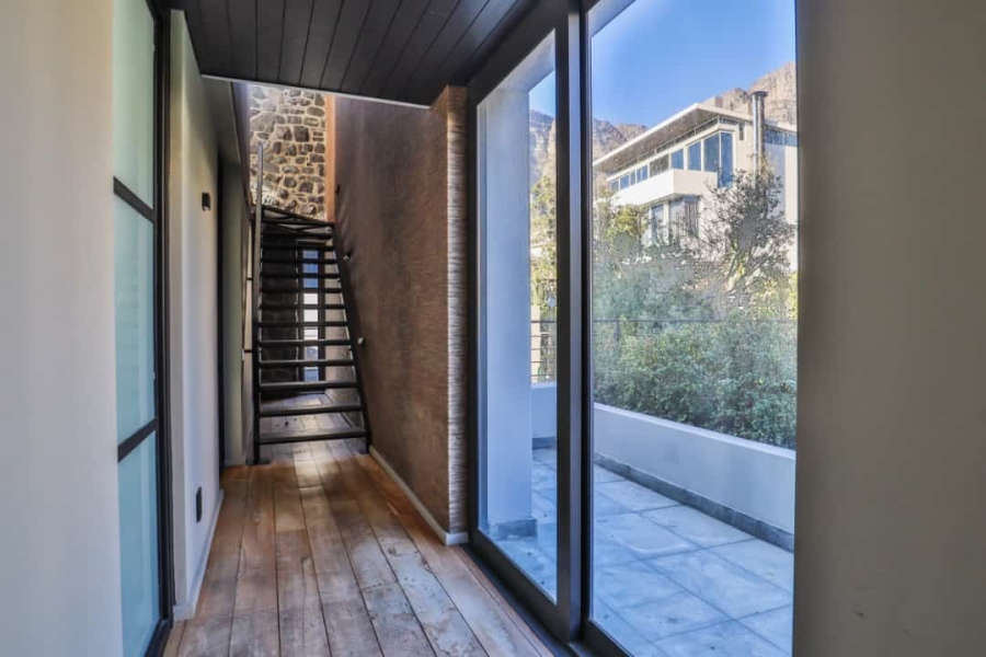 3 Bedroom Property for Sale in Bakoven Western Cape